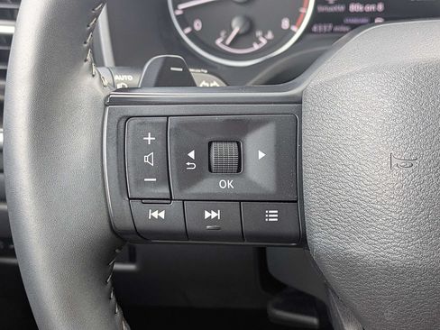 Used 2025 Nissan Rogue SV FWD image 26
