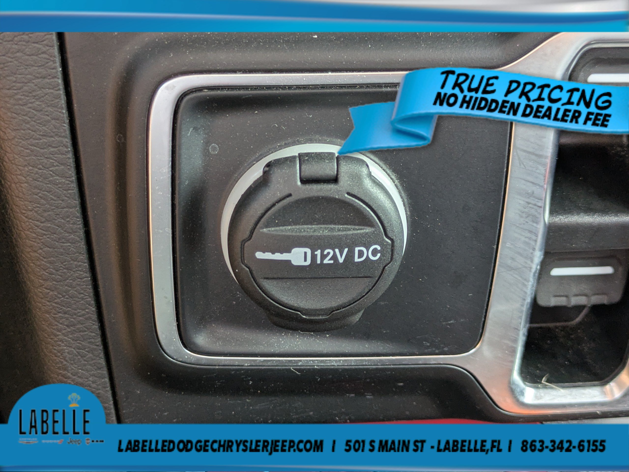 Used 2022 Jeep Wrangler Unlimited Rubicon 4xe AWD/4WD image 26