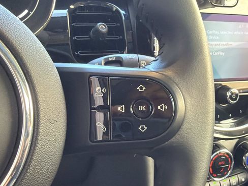 Certified 2023 MINI Cooper 2-Door Hardtop FWD image 13