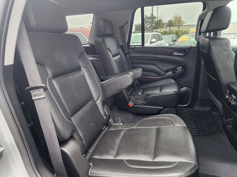 Used 2019 GMC Yukon SLT image 32