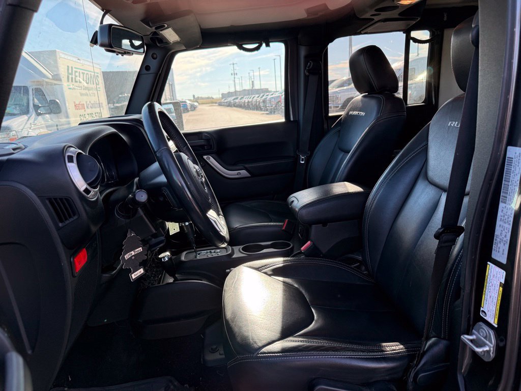 Used 2017 Jeep Wrangler Unlimited Rubicon AWD/4WD image 5