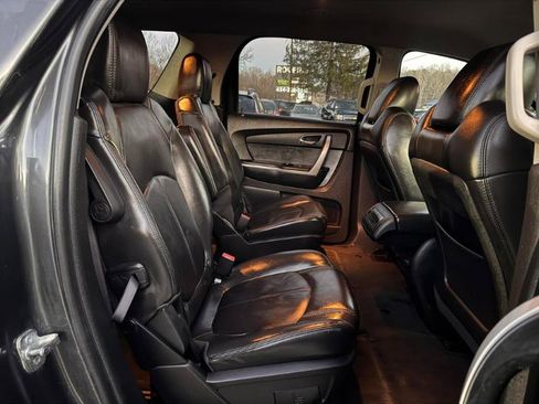 Used 2012 GMC Acadia SLT image 17