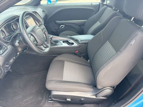 Certified 2023 Dodge Challenger SXT RWD image 5