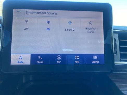 Used 2023 Ford Explorer Limited image 36