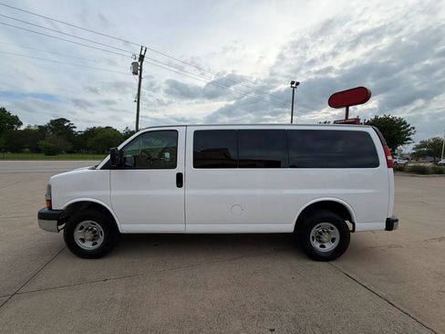 Used 2012 Chevrolet Express 3500 LT w/ LT Preferred Equipment Group RWD image 2