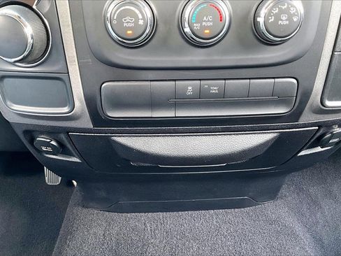 Used 2015 RAM 1500 Express w/ Black Ram 1500 Express Group image 33