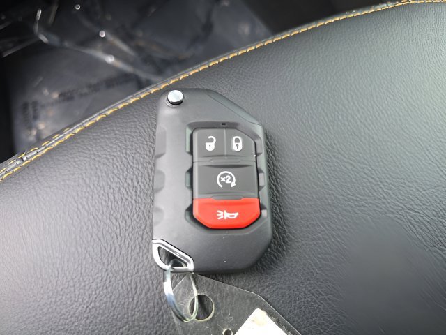 New 2026 Jeep Gladiator Sport AWD/4WD image 27