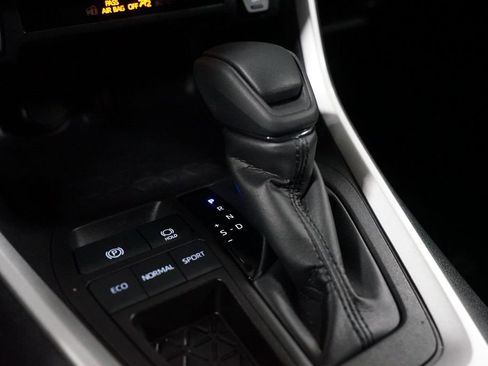 Used 2024 Toyota RAV4 LE FWD image 21