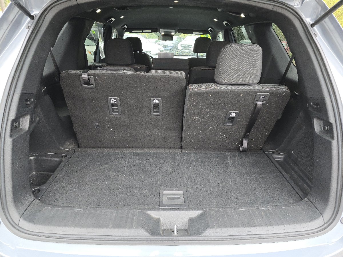 Used 2025 Honda Pilot Sport image 20