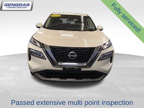 Used 2023 Nissan Rogue SV AWD/4WD image 3