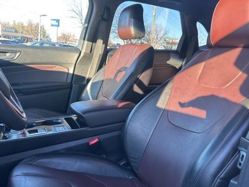 Used 2020 Ford Edge Titanium w/ Equipment Group 301A image 20