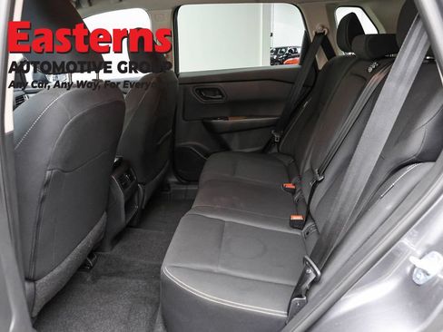 Used 2024 Nissan Rogue S AWD/4WD image 22
