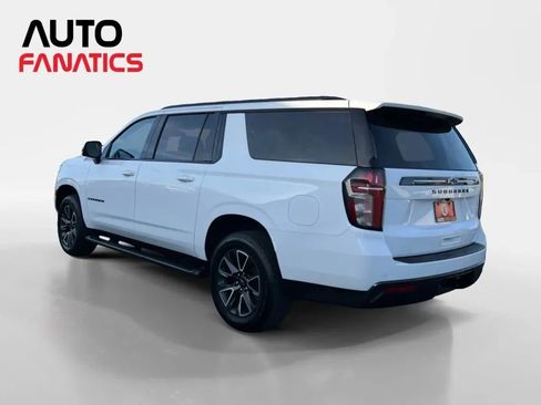Used 2021 Chevrolet Suburban Z71 w/ Luxury Package AWD/4WD image 3