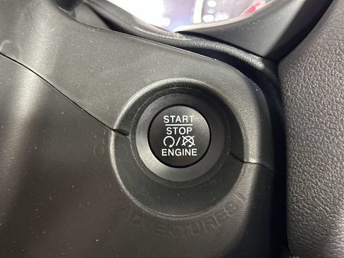 Used 2021 Jeep Renegade Latitude w/ Sun & Sound Group AWD/4WD image 20