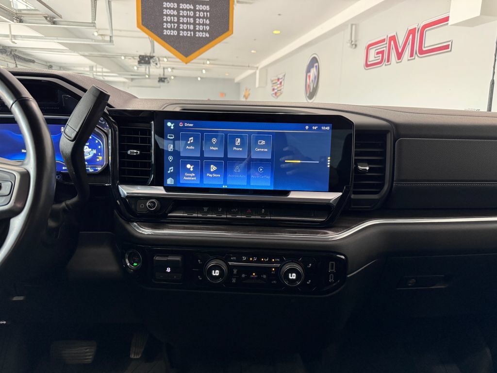 Certified 2024 Chevrolet Silverado 2500 LTZ AWD/4WD image 17