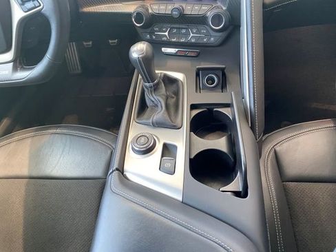 Used 2015 Chevrolet Corvette Z06 w/ 3LZ Preferred Equipment Group image 17