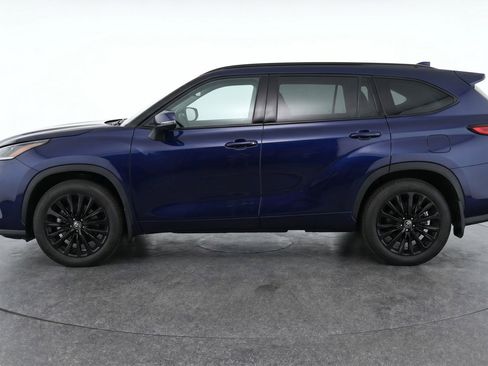 Used 2025 Toyota Highlander XSE AWD/4WD image 5