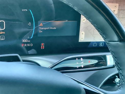 Certified 2026 Cadillac Vistiq Luxury image 16