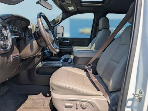 Used 2022 Chevrolet Silverado 2500 LTZ w/ LTZ Convenience Package AWD/4WD image 17