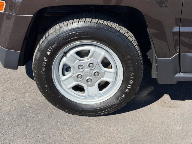 Used 2014 Jeep Patriot Sport w/ Power Value Group FWD image 26
