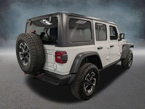 Used 2026 Jeep Wrangler Unlimited Rubicon AWD/4WD image 4