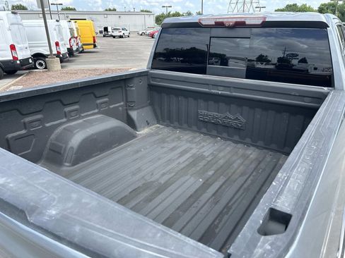Used 2020 Chevrolet Silverado 1500 High Country w/ Technology Package AWD/4WD image 14