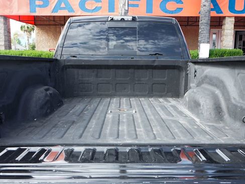 Used 2019 RAM 2500 Laramie w/ Night Edition AWD/4WD image 7