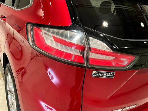 Used 2022 Ford Edge Titanium image 22