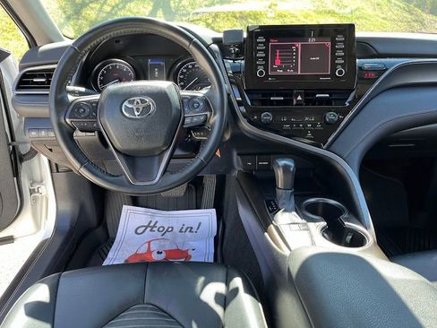 Used 2023 Toyota Camry SE FWD image 19