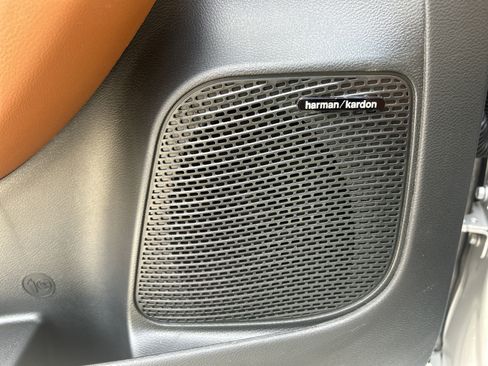 New 2026 Chrysler Pacifica Pinnacle image 21