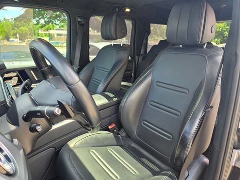 Used 2023 Mercedes-Benz G 550 image 8