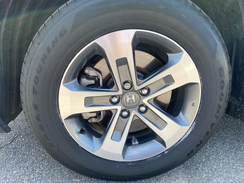 Certified 2025 Honda Pilot EX-L image 31