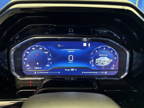 Used 2023 Chevrolet Silverado 1500 LTZ image 17