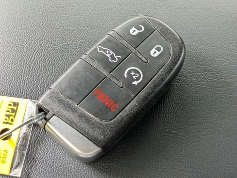 Used 2023 Dodge Charger Scat Pack w/ Navigation & Travel Group RWD image 27