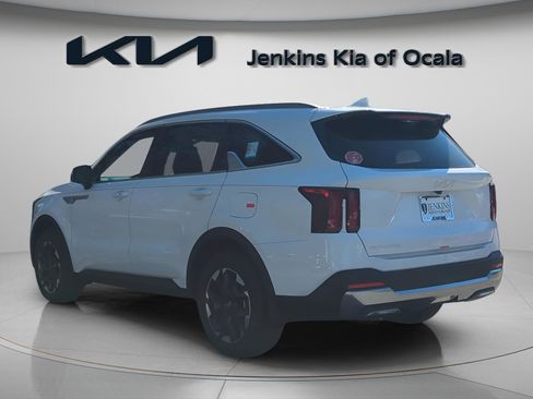 New 2026 Kia Sorento S image 6