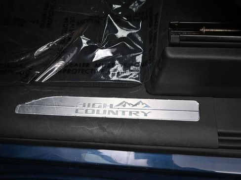 Used 2019 Chevrolet Silverado 1500 High Country AWD/4WD image 10