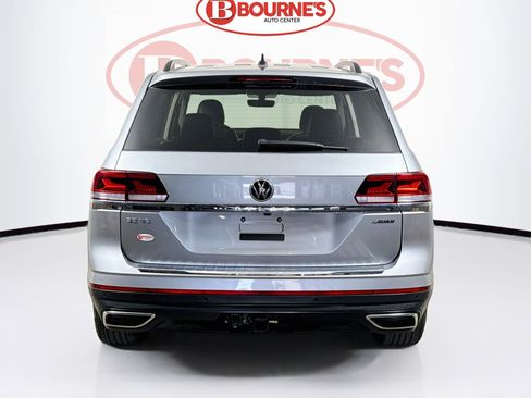 Used 2023 Volkswagen Atlas SE w/ Panoramic Sunroof Package AWD/4WD image 9