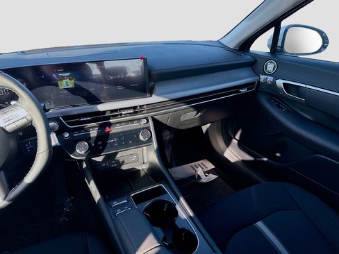 New 2025 Hyundai Sonata SEL image 16