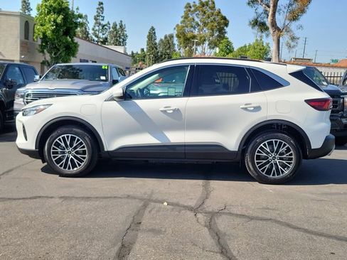 Certified 2024 Ford Escape SE FWD image 29