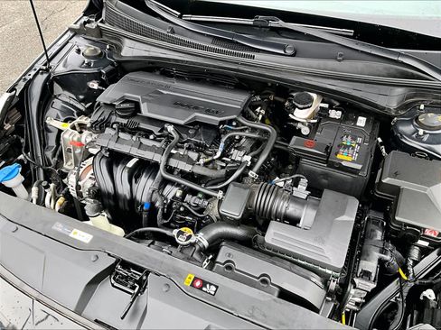 Used 2023 Hyundai Elantra SEL w/ Convenience Package image 33