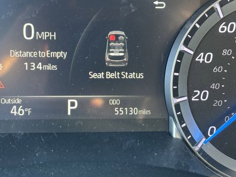 Used 2023 Toyota Highlander XLE image 8