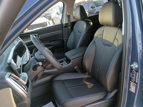 New 2026 Kia Sorento S w/ S Panoramic Sunroof Package image 17