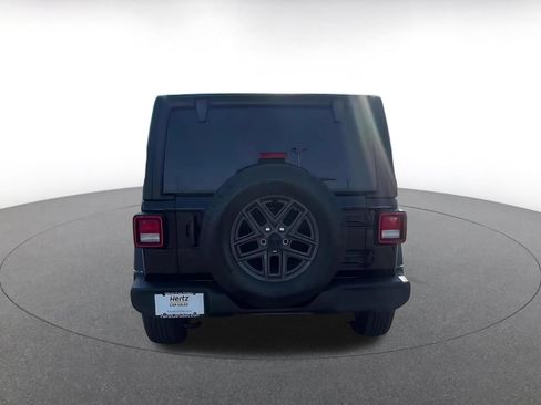 Used 2025 Jeep Wrangler Unlimited Sport AWD/4WD image 11