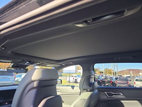 Certified 2023 Kia Sportage X-Line w/ X-Line Premium Package image 13