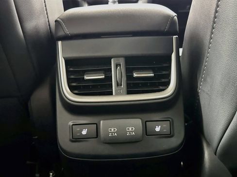 Used 2022 Subaru Outback Limited AWD/4WD image 31