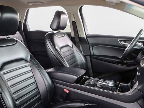 Used 2020 Ford Edge SEL image 26