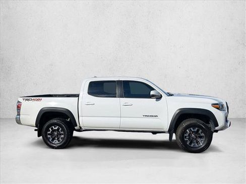 Used 2020 Toyota Tacoma TRD Off-Road image 4
