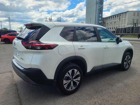 Used 2023 Nissan Rogue SV AWD/4WD image 7