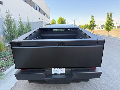 Used 2024 Tesla Cybertruck Cyberbeast AWD/4WD image 44