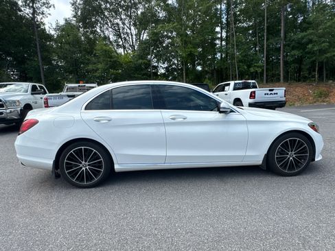 Used 2021 Mercedes-Benz C 300 Sedan image 4